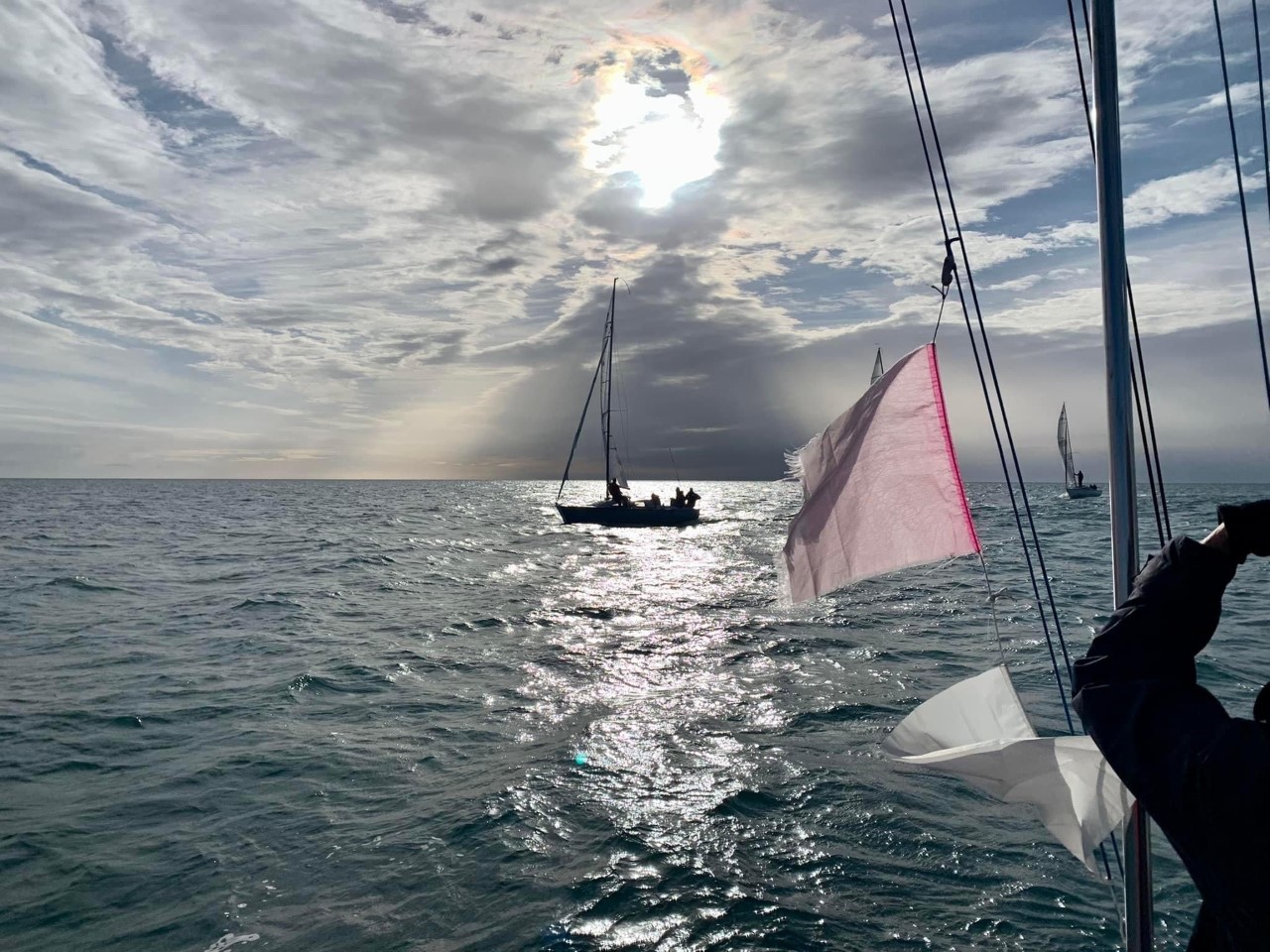 Lire la suite à propos de l’article Les plus courageux ont répondu présents pour la première régate de l’année organisée par le CNP