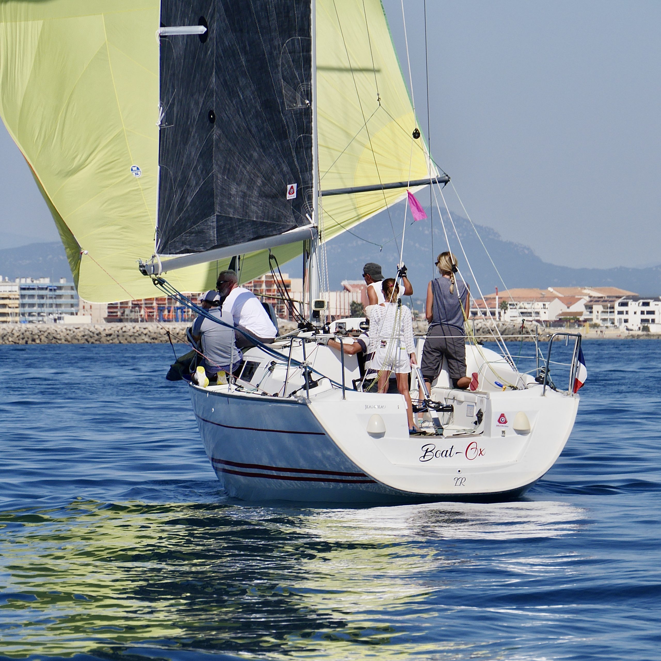 Lire la suite à propos de l’article Boat-Ox remporte les 100 milles du Trophée Lacaze